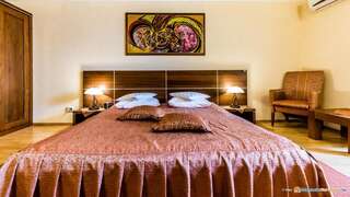 Отель Valea Regilor Reghin Регин Улучшенный номер с кроватью размера «king-size»-3