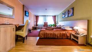 Отель Valea Regilor Reghin Регин Улучшенный двухместный номер с 2 отдельными кроватями-5